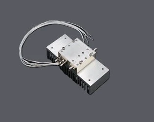 How does the power supply mode of AC Power Amplifier affect its efficiency and output power?
